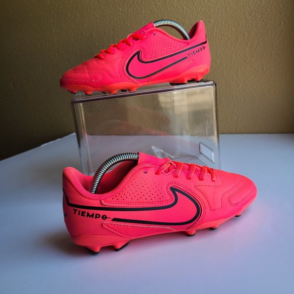 NIKE JR. TIEMPO LEGEND 9 Club, FG/MG Soccer Cleats - Youth size 5Y - Picture 2 of 11